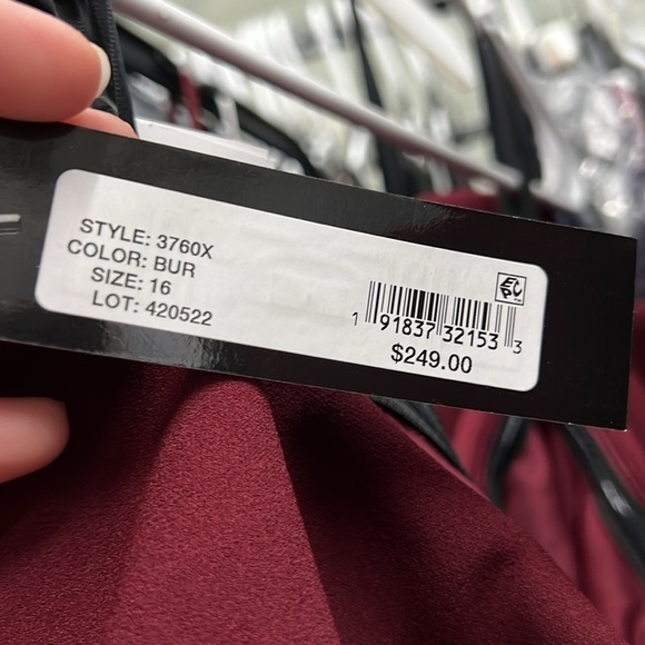 Xscape "PATTI" LONG OFF THE SHOULDER SCUBA CREPE DRESS in Burgandy - Picture 8 of 9